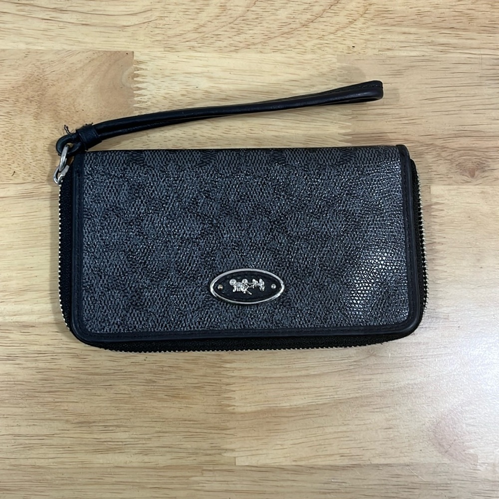 COACH Wristlet Wallet